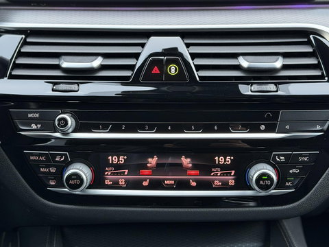 BMW 5 Serie Touring 530e xDrive High Ex. M-Sport |Pano|CoPilot|Integral Act. Steering HUD|Laser|