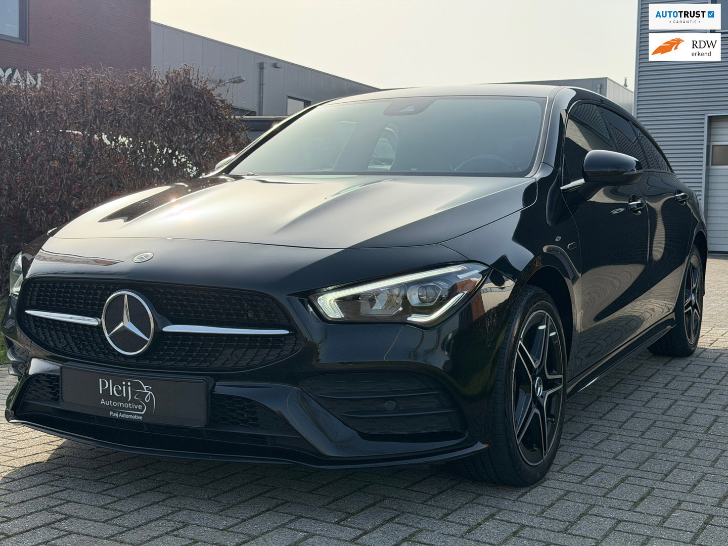 Mercedes-Benz CLA-Klasse Shooting Brake 250 e Business Solution Luxury Limited