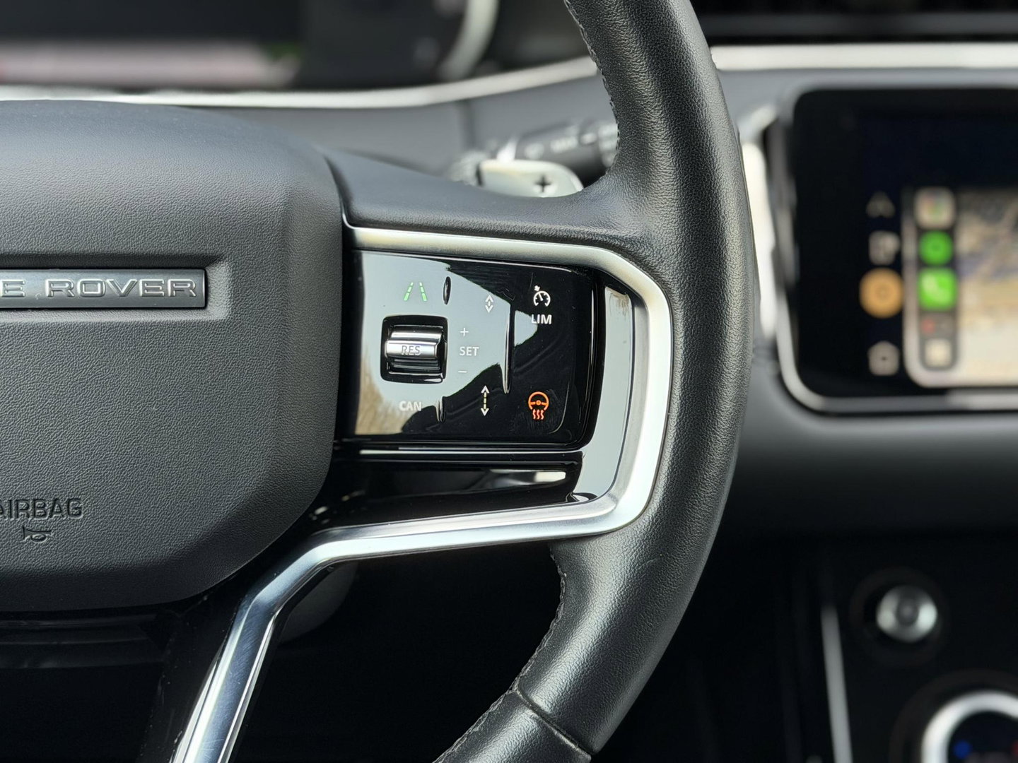 Land Rover Range Rover Evoque 1.5 P300e AWD R-Dynamic SE Black Style|Schuif/kanteldak|Meridian|Winterpakket|Trekhaak