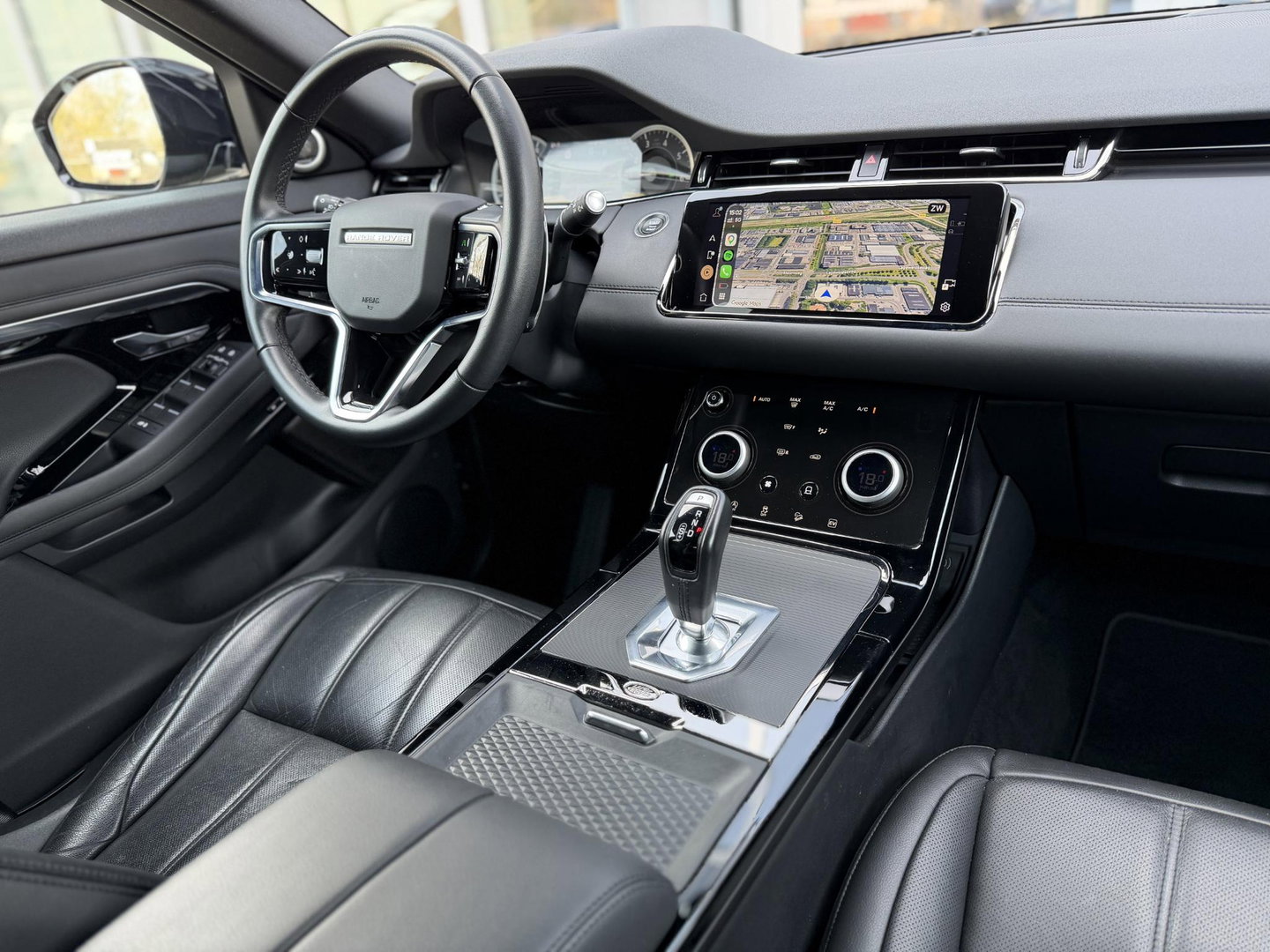 Land Rover Range Rover Evoque 1.5 P300e AWD R-Dynamic SE Black Style|Schuif/kanteldak|Meridian|Winterpakket|Trekhaak