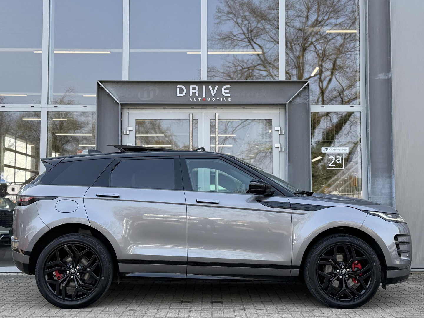 Land Rover Range Rover Evoque 1.5 P300e AWD R-Dynamic SE Black Style|Schuif/kanteldak|Meridian|Winterpakket|Trekhaak