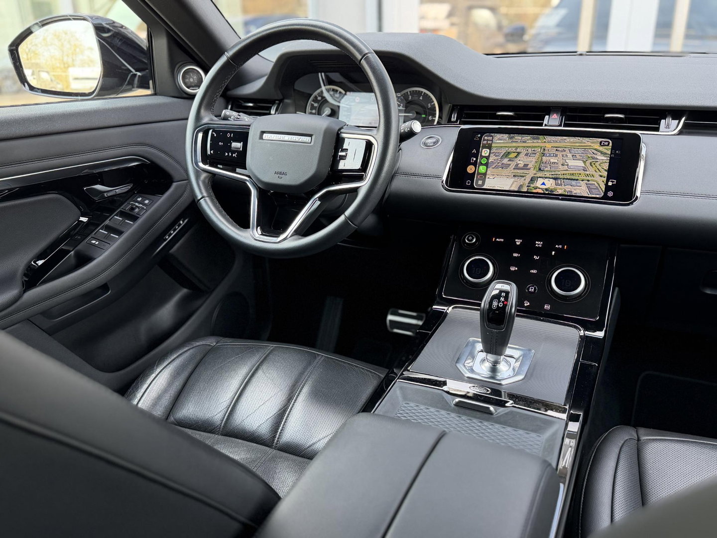 Land Rover Range Rover Evoque 1.5 P300e AWD R-Dynamic SE Black Style|Schuif/kanteldak|Meridian|Winterpakket|Trekhaak