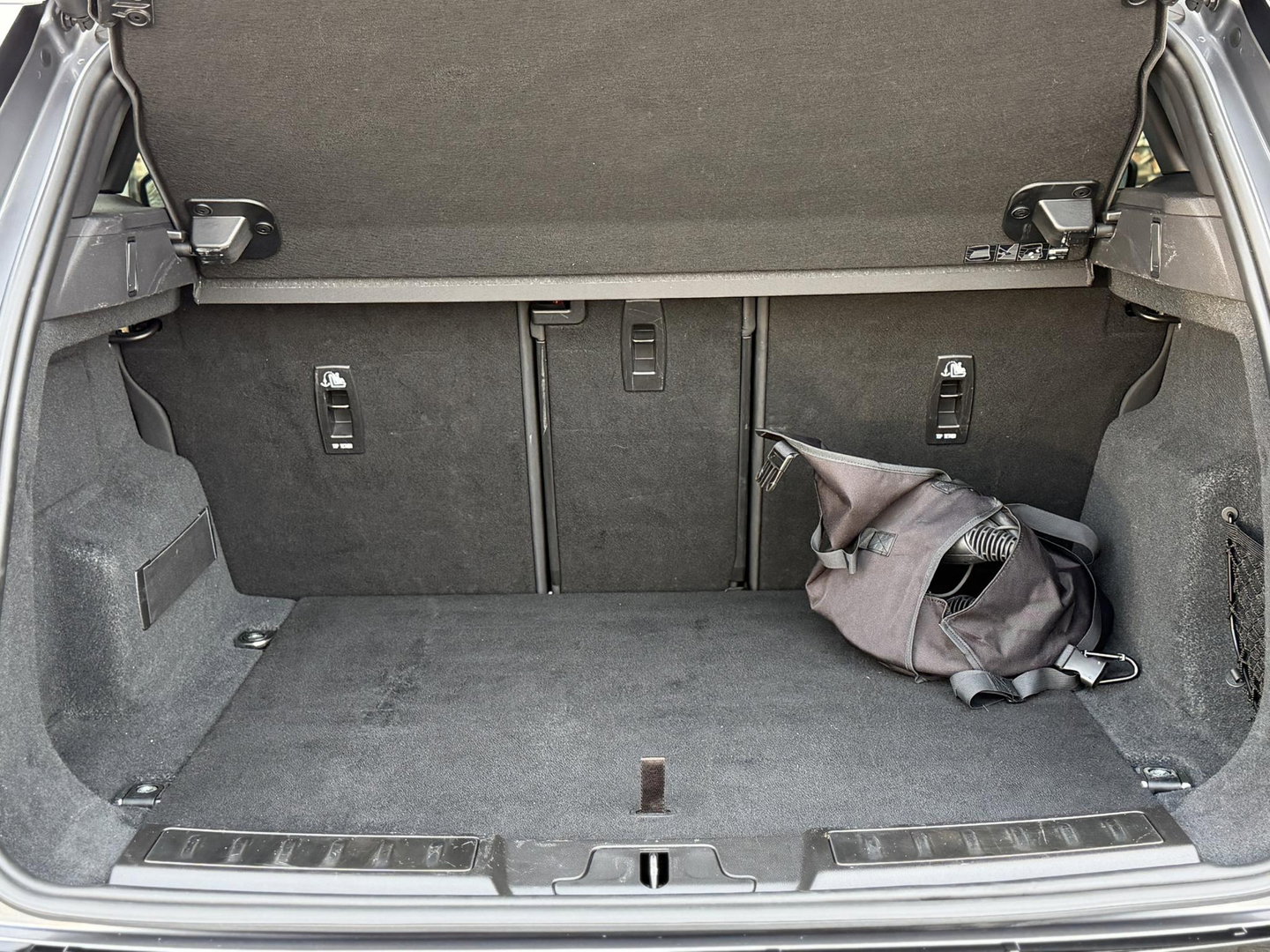 Land Rover Range Rover Evoque 1.5 P300e AWD R-Dynamic SE Black Style|Schuif/kanteldak|Meridian|Winterpakket|Trekhaak