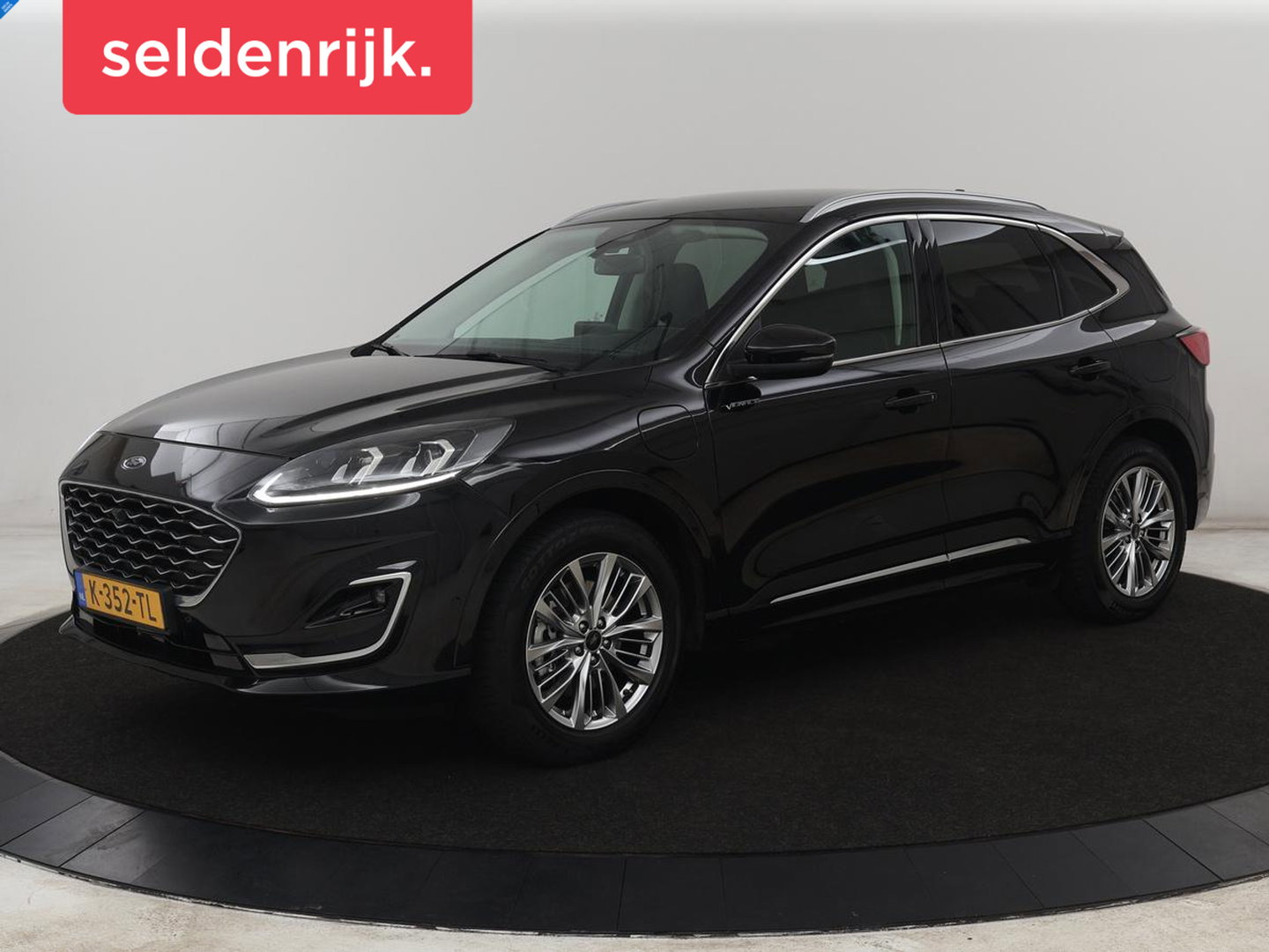 Ford Kuga 2.5 PHEV Vignale | Leder | Head-Up | Stoelverwarming | 360 Camera | Adaptive cruise | Carplay | Achterbankverwarming | 18'' | Navigatie | Full LED | B&O Sound | Park Assist | Keyless | Digital Cockpit | Plug In