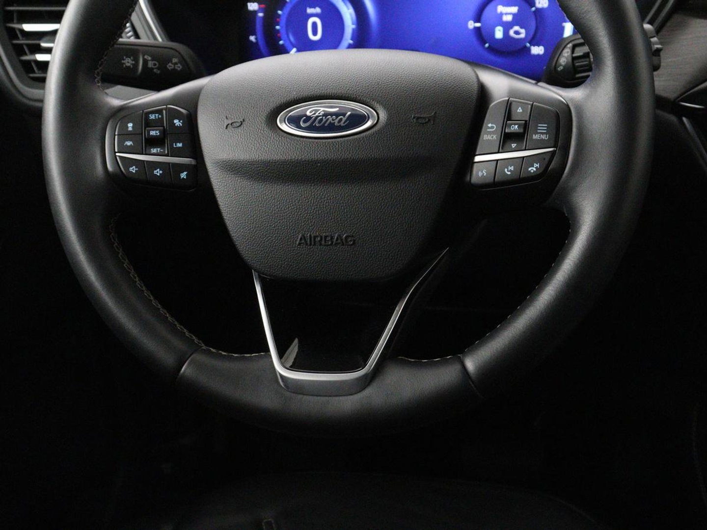 Ford Kuga 2.5 PHEV Vignale | Leder | Head-Up | Stoelverwarming | 360 Camera | Adaptive cruise | Carplay | Achterbankverwarming | 18'' | Navigatie | Full LED | B&O Sound | Park Assist | Keyless | Digital Cockpit | Plug In