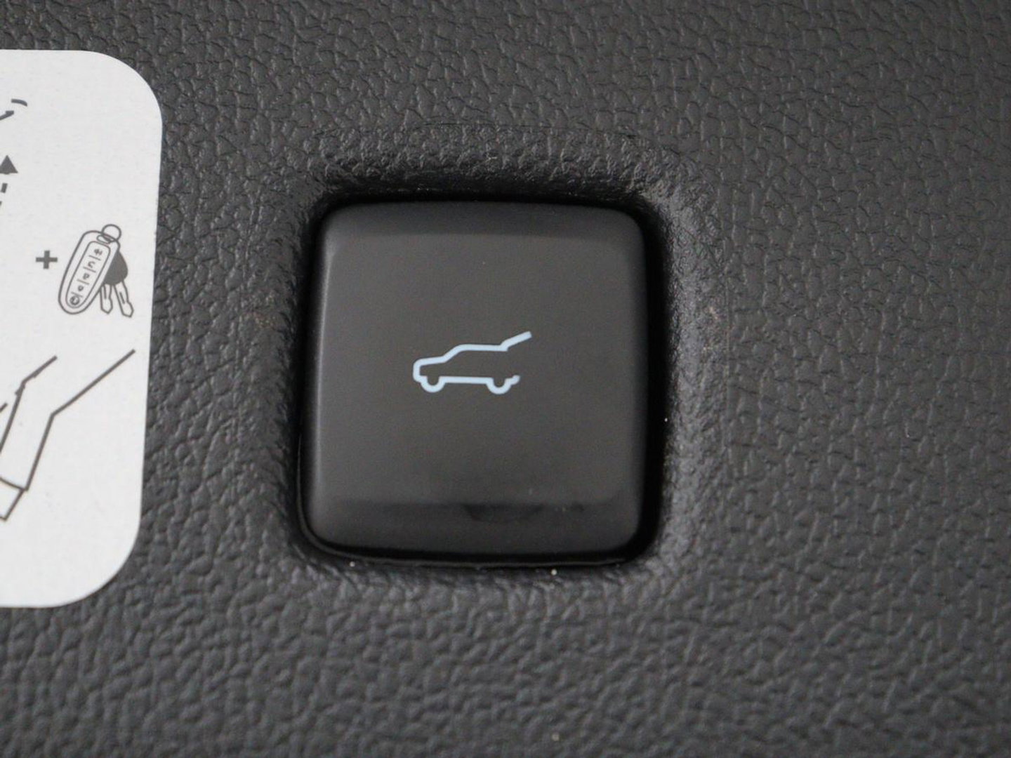 Ford Kuga 2.5 PHEV Vignale | Leder | Head-Up | Stoelverwarming | 360 Camera | Adaptive cruise | Carplay | Achterbankverwarming | 18'' | Navigatie | Full LED | B&O Sound | Park Assist | Keyless | Digital Cockpit | Plug In