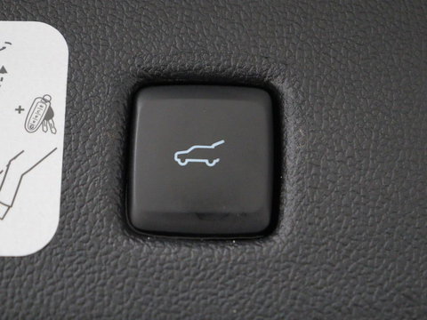 Ford Kuga 2.5 PHEV Vignale | Leder | Head-Up | Stoelverwarming | 360 Camera | Adaptive cruise | Carplay | Achterbankverwarming | 18'' | Navigatie | Full LED | B&O Sound | Park Assist | Keyless | Digital Cockpit | Plug In