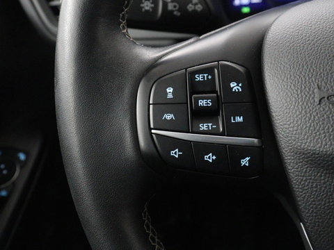 Ford Kuga 2.5 PHEV Vignale | Leder | Head-Up | Stoelverwarming | 360 Camera | Adaptive cruise | Carplay | Achterbankverwarming | 18'' | Navigatie | Full LED | B&O Sound | Park Assist | Keyless | Digital Cockpit | Plug In