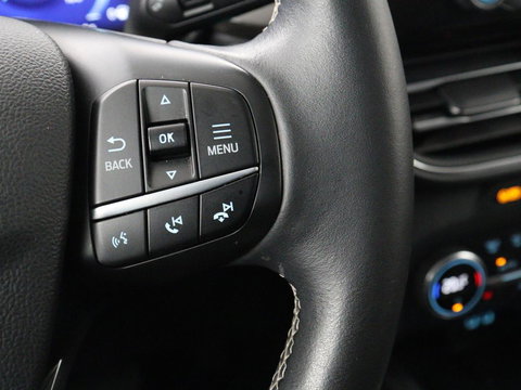 Ford Kuga 2.5 PHEV Vignale | Leder | Head-Up | Stoelverwarming | 360 Camera | Adaptive cruise | Carplay | Achterbankverwarming | 18'' | Navigatie | Full LED | B&O Sound | Park Assist | Keyless | Digital Cockpit | Plug In