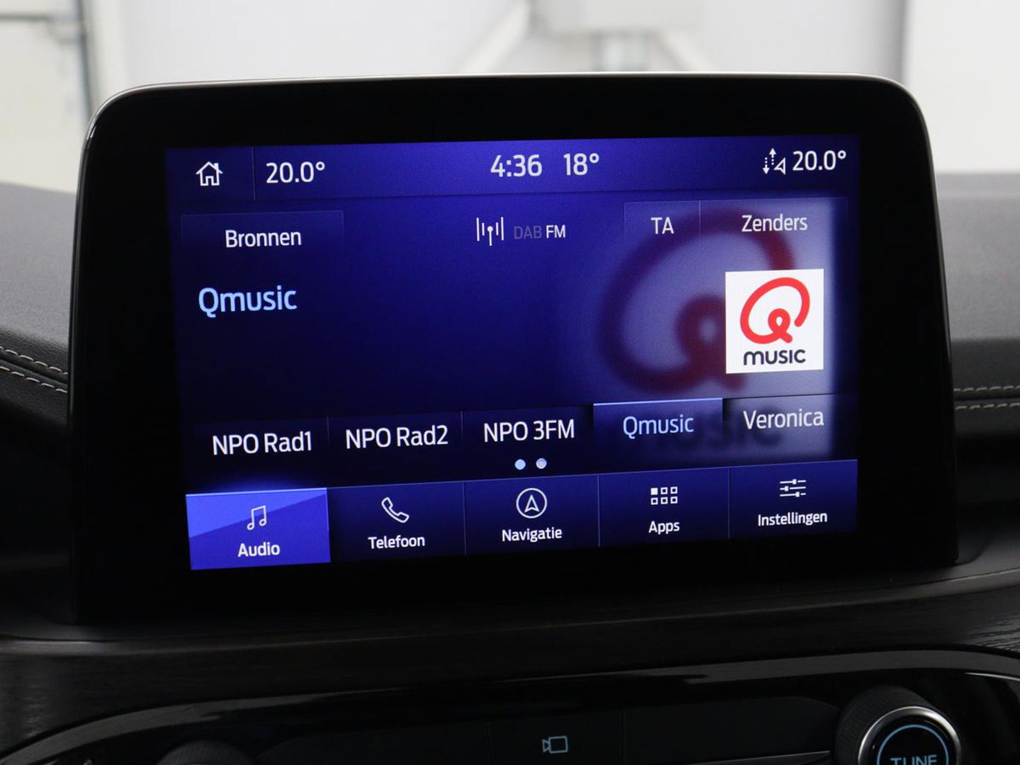 Ford Kuga 2.5 PHEV Vignale | Leder | Head-Up | Stoelverwarming | 360 Camera | Adaptive cruise | Carplay | Achterbankverwarming | 18'' | Navigatie | Full LED | B&O Sound | Park Assist | Keyless | Digital Cockpit | Plug In