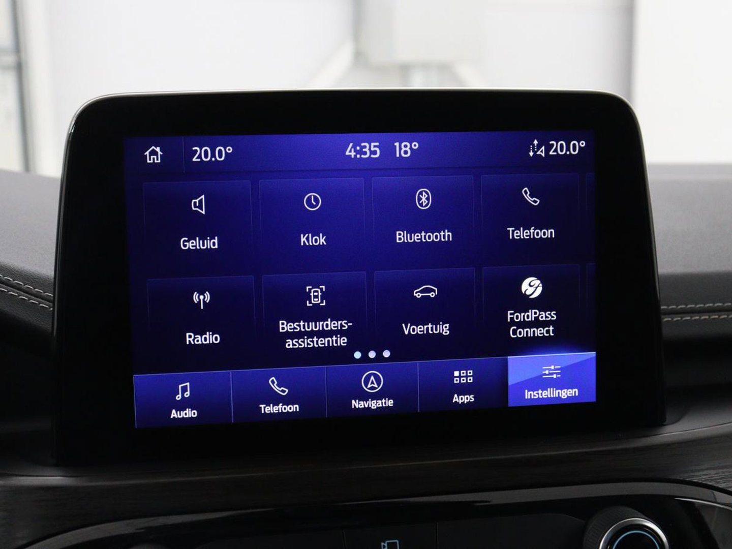 Ford Kuga 2.5 PHEV Vignale | Leder | Head-Up | Stoelverwarming | 360 Camera | Adaptive cruise | Carplay | Achterbankverwarming | 18'' | Navigatie | Full LED | B&O Sound | Park Assist | Keyless | Digital Cockpit | Plug In