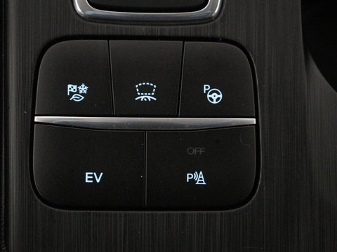 Ford Kuga 2.5 PHEV Vignale | Leder | Head-Up | Stoelverwarming | 360 Camera | Adaptive cruise | Carplay | Achterbankverwarming | 18'' | Navigatie | Full LED | B&O Sound | Park Assist | Keyless | Digital Cockpit | Plug In