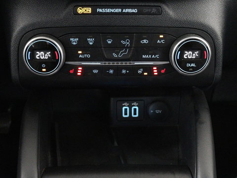 Ford Kuga 2.5 PHEV Vignale | Leder | Head-Up | Stoelverwarming | 360 Camera | Adaptive cruise | Carplay | Achterbankverwarming | 18'' | Navigatie | Full LED | B&O Sound | Park Assist | Keyless | Digital Cockpit | Plug In