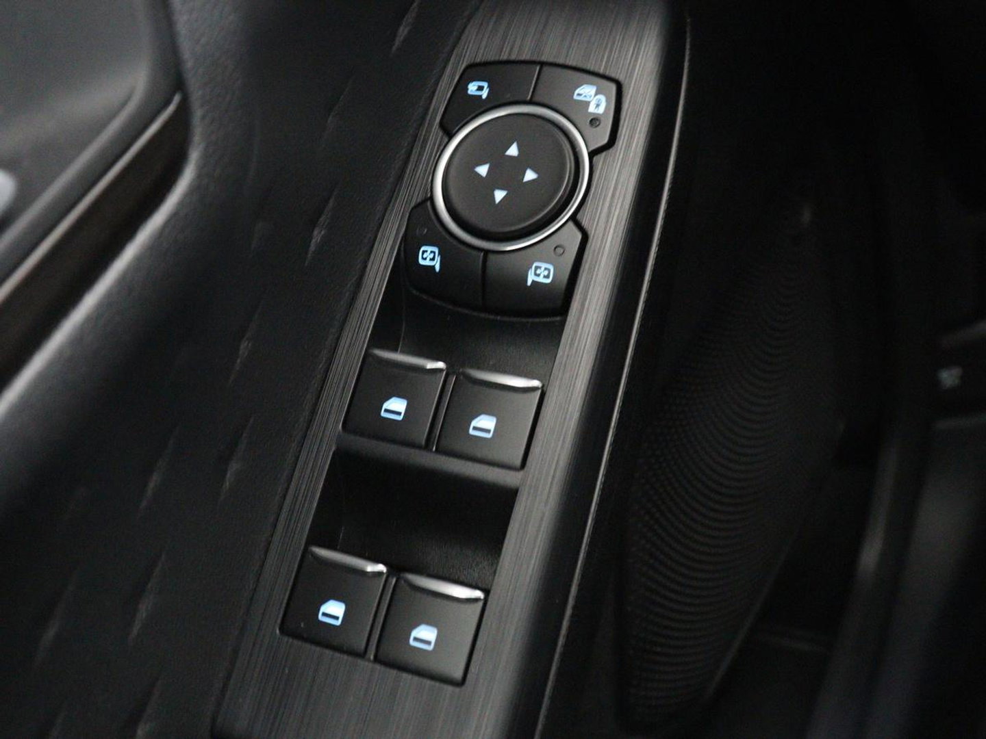 Ford Kuga 2.5 PHEV Vignale | Leder | Head-Up | Stoelverwarming | 360 Camera | Adaptive cruise | Carplay | Achterbankverwarming | 18'' | Navigatie | Full LED | B&O Sound | Park Assist | Keyless | Digital Cockpit | Plug In