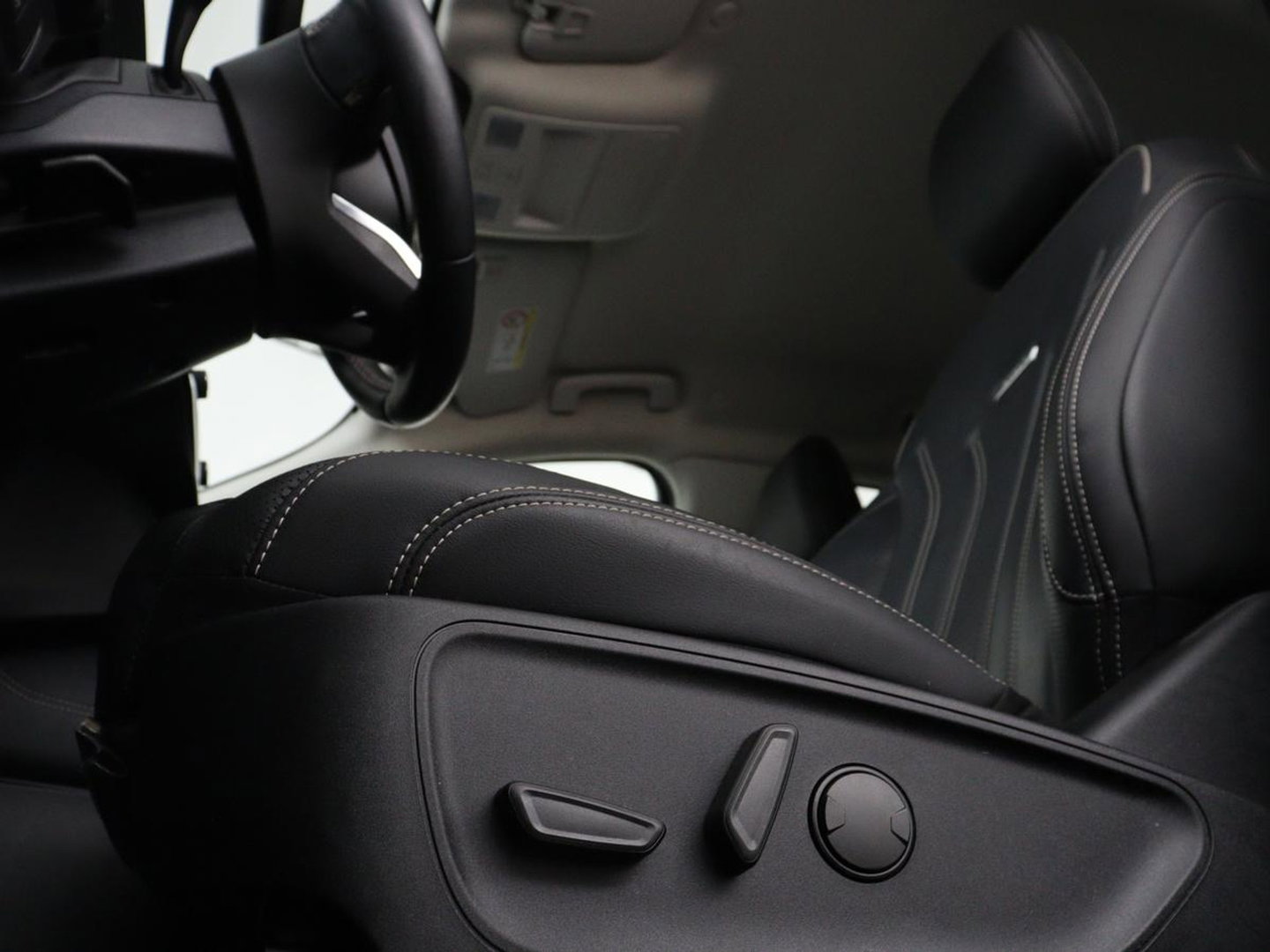 Ford Kuga 2.5 PHEV Vignale | Leder | Head-Up | Stoelverwarming | 360 Camera | Adaptive cruise | Carplay | Achterbankverwarming | 18'' | Navigatie | Full LED | B&O Sound | Park Assist | Keyless | Digital Cockpit | Plug In