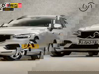 Volvo V60 - 2.0 B3 Momentum Sport 177Pk Automaat (APPLE CARPLAY, GROOT NAVI, GETINT GLAS, SPORTSTOELEN, PARKEERSENSOREN, DAKRAILS ZWART, LANE ASSIST, NIEUWE APK, NIEUWSTAAT)