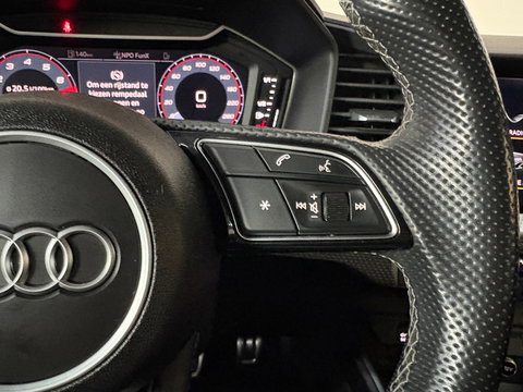 Audi A1 Sportback 30 TFSI S edition Keyless*Lane-assist