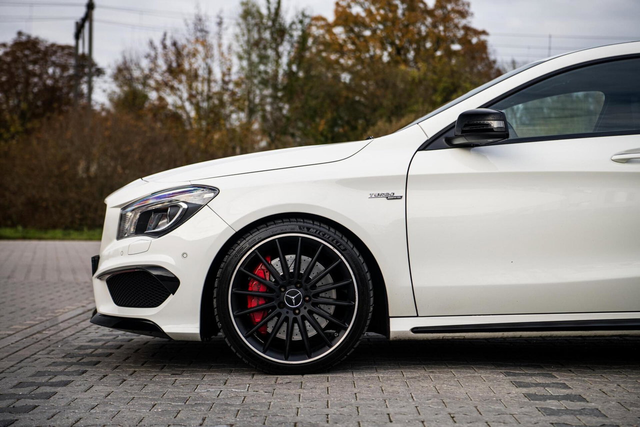 Mercedes-Benz CLA