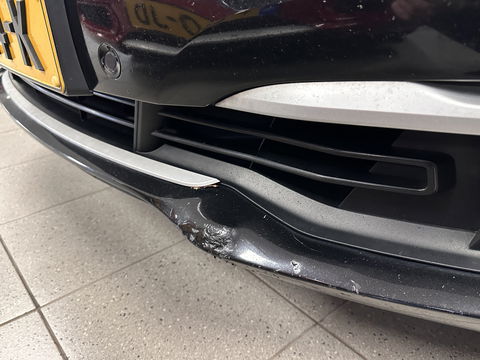 BMW 3-serie 320i Edition Luxury Line Purity Executive | Origineel Nederlands | Panoramadak | Cruise Control | Keyless | Parkeersensoren | Stoelverwarming | Stuurverwarming | Navigatie | Bluetooth