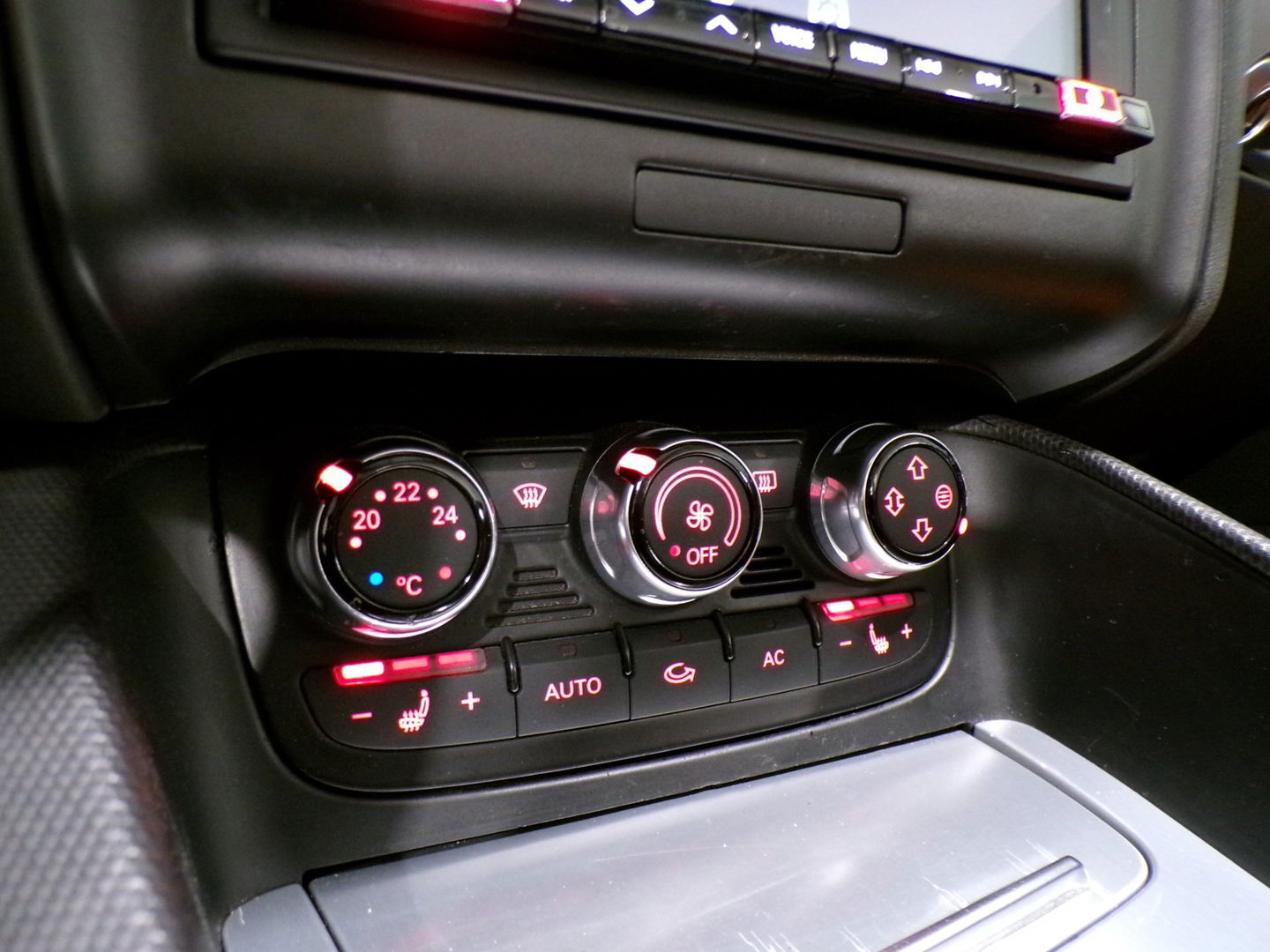 Audi TT Roadster 2.0 TFSI S-Line Cognac-Leer Stoelverwarming Garantie 19"Velgen Bluetooth Xenon DAB Parkeersensoren Cruise-control