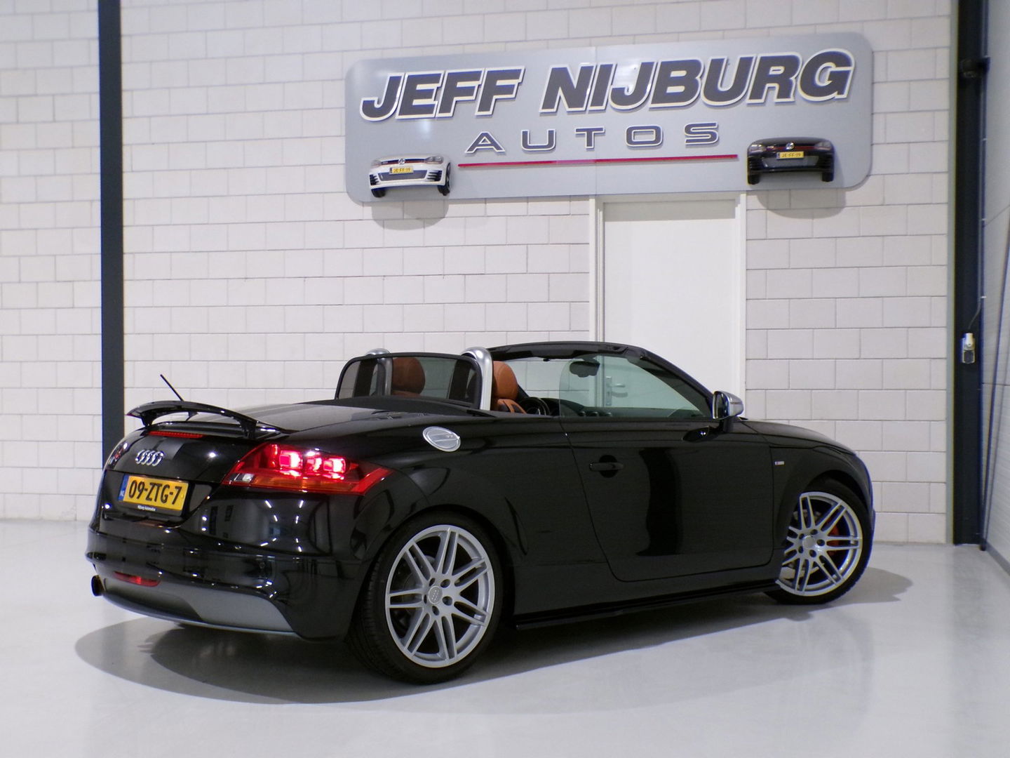 Audi TT Roadster 2.0 TFSI S-Line Cognac-Leer Stoelverwarming Garantie 19"Velgen Bluetooth Xenon DAB Parkeersensoren Cruise-control