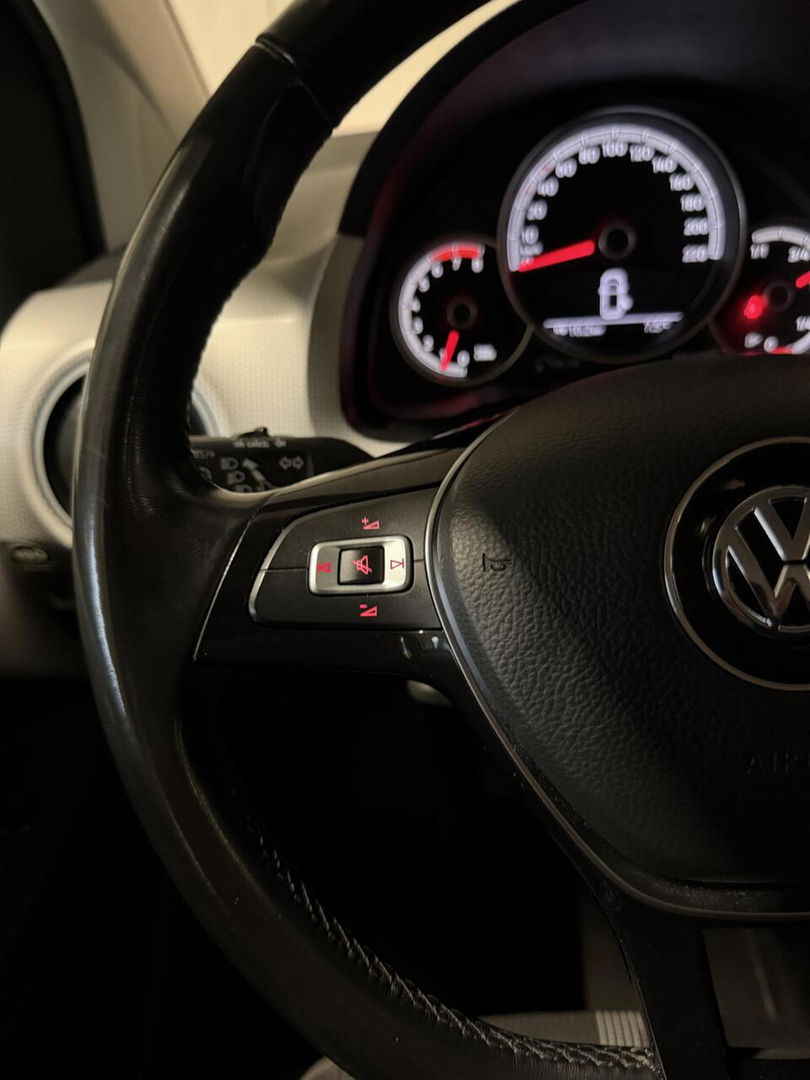 Volkswagen up! 1.0 BMT high up! Clima Cruise Stoelverwarming