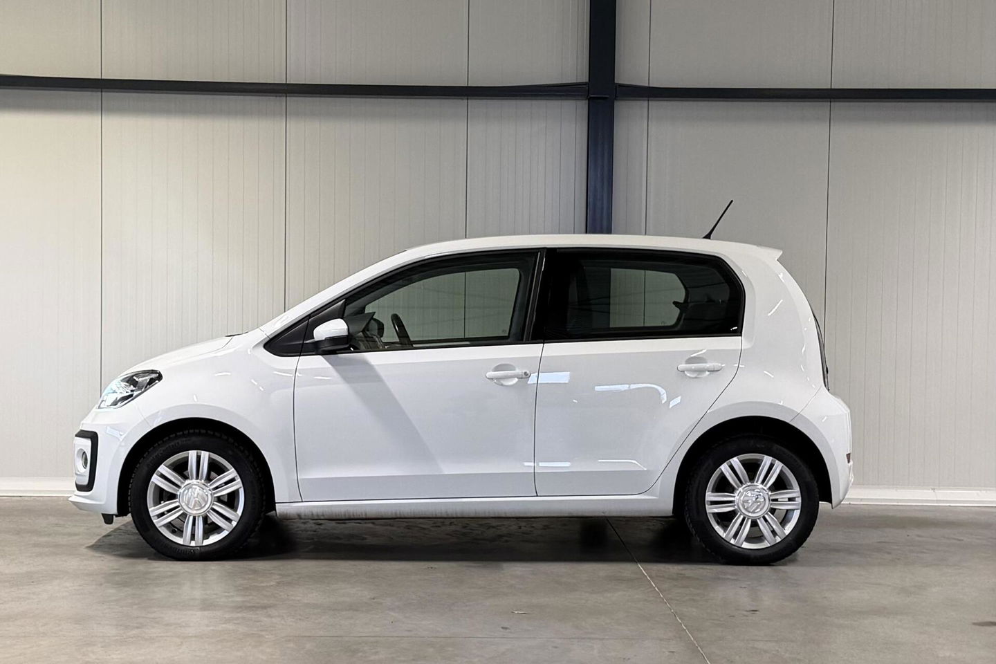 Volkswagen up! 1.0 BMT high up! Clima Cruise Stoelverwarming