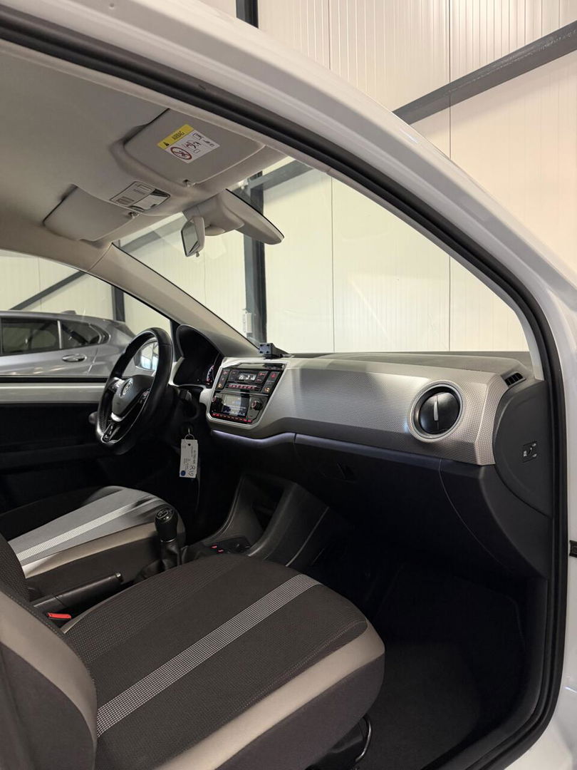 Volkswagen up! 1.0 BMT high up! Clima Cruise Stoelverwarming
