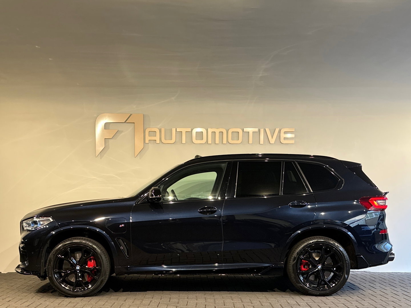 BMW X5 XDrive45e High Executive M Sport Pano|HuD|keyl|Trekhaak