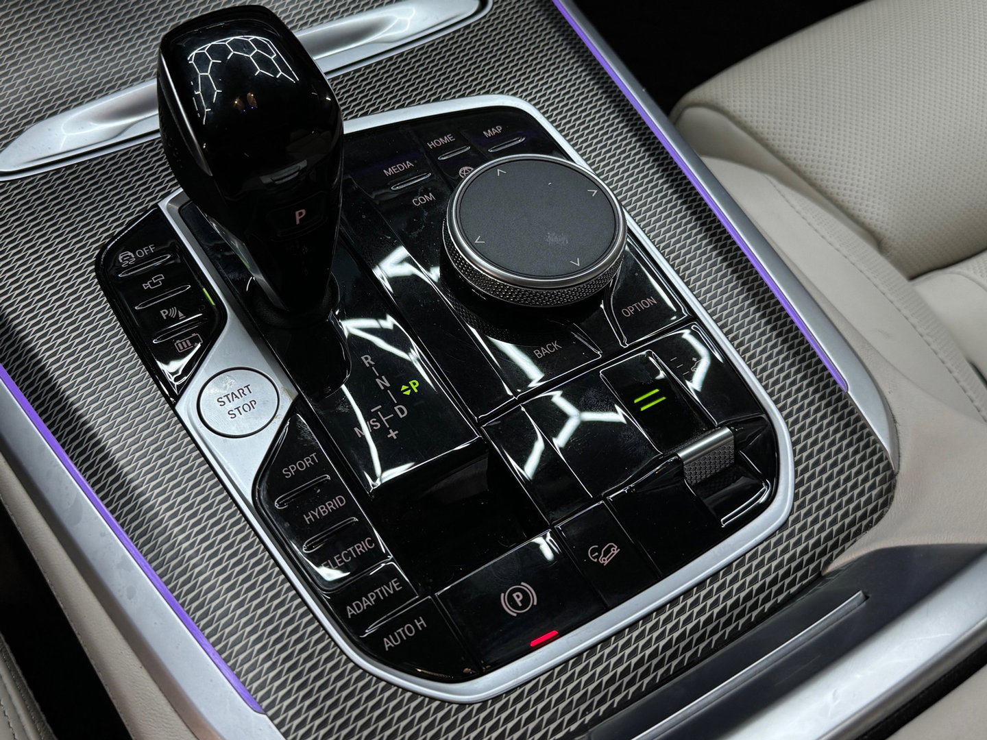 BMW X5 XDrive45e High Executive M Sport Pano|HuD|keyl|Trekhaak