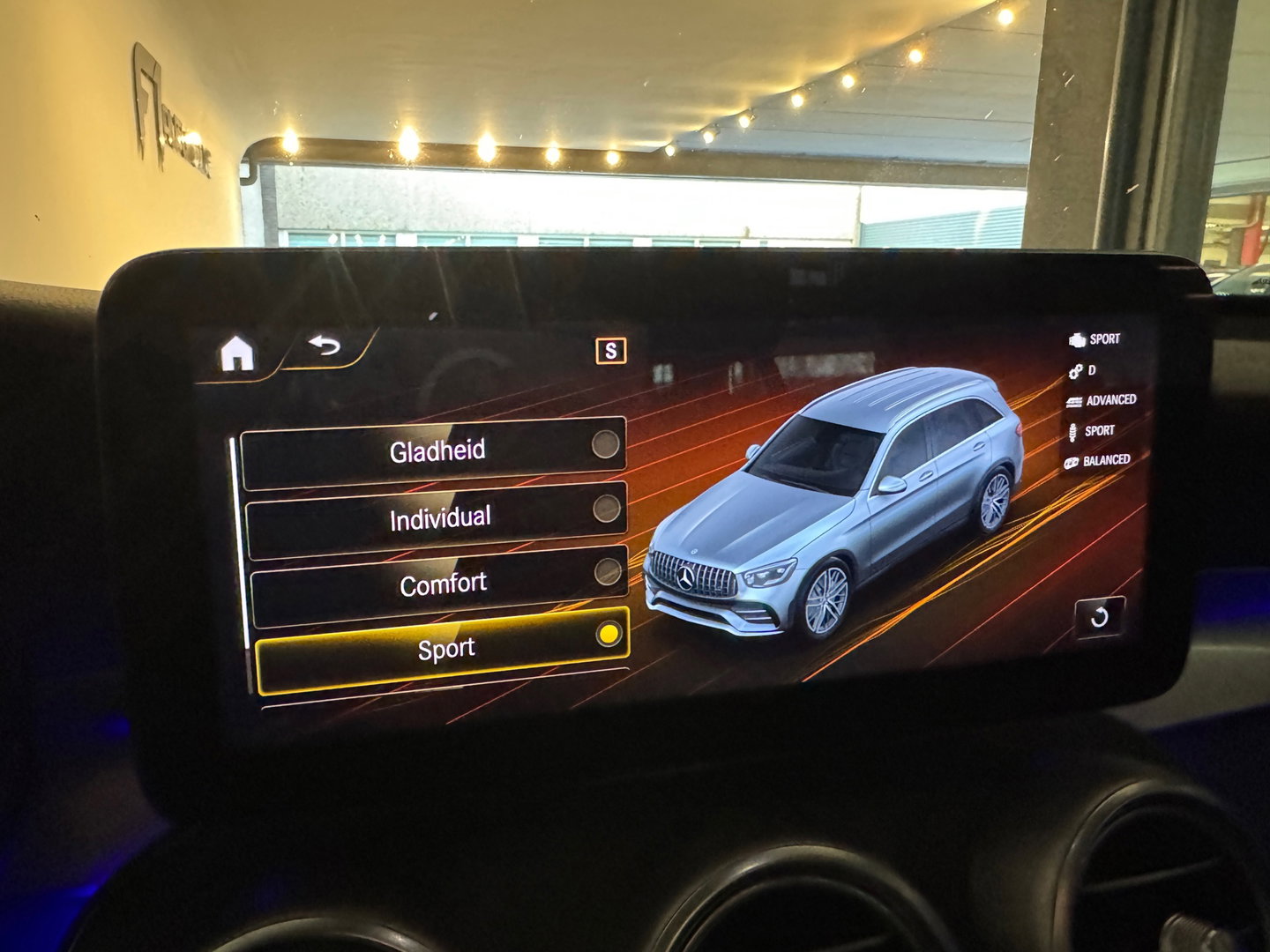 Mercedes-Benz GLC AMG 43 4M Premium+ Pano|HuD|Burmester