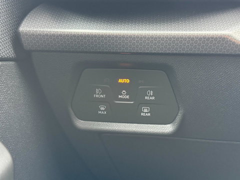 SEAT Leon 1.0 eTSI Style DSG 110 PK Led Camera Stoelverw. Navigatie