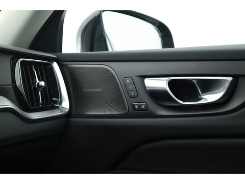 Volvo V60 2.0 T6 Plug-in hybrid AWD Ultra Dark | Pano-dak | Head-up | 360 camera | Leer | Stoel + stuurverw. | Gelamineerd glas |