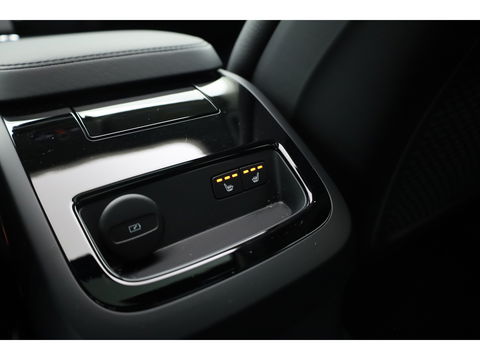 Volvo V60 2.0 T6 Plug-in hybrid AWD Ultra Dark | Pano-dak | Head-up | 360 camera | Leer | Stoel + stuurverw. | Gelamineerd glas |