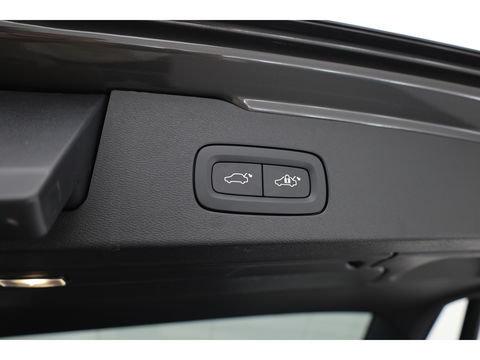 Volvo V60 2.0 T6 Plug-in hybrid AWD Ultra Dark | Pano-dak | Head-up | 360 camera | Leer | Stoel + stuurverw. | Gelamineerd glas |