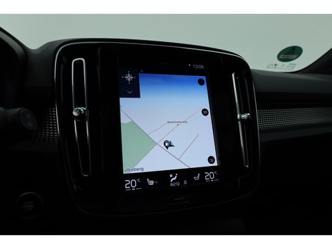 Volvo XC40 2.0 T4 R-Design | Pano | Trekhaak | Lava- interieur | 20 inch | H&K Audio| ACC | Standkachel |