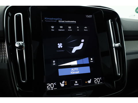 Volvo XC40 2.0 T4 R-Design | Pano | Trekhaak | Lava- interieur | 20 inch | H&K Audio| ACC | Standkachel |
