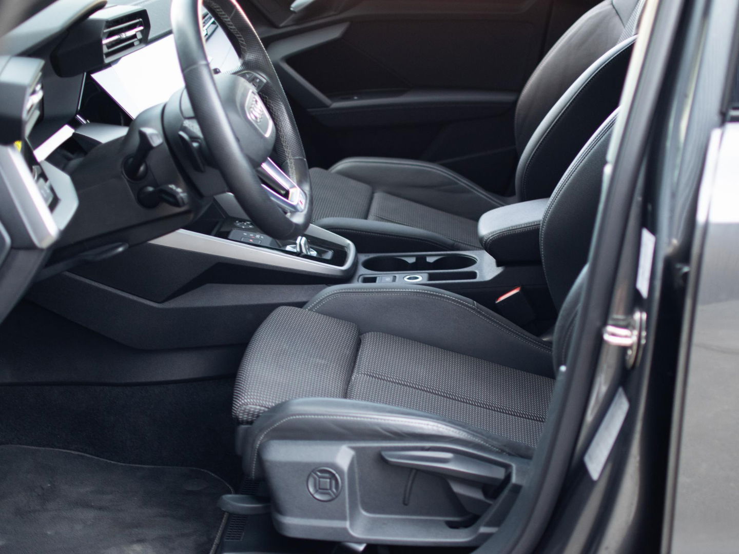 Audi A3 Limousine 35 TFSI edition one | MATRIX LED | CLIMA | S Line | MAXTON PAKKET | HELE NETTE AUTO |