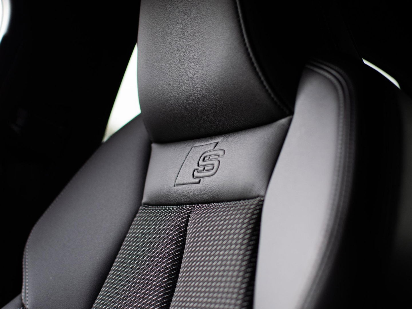 Audi A3 Limousine 35 TFSI edition one | MATRIX LED | CLIMA | S Line | MAXTON PAKKET | HELE NETTE AUTO |