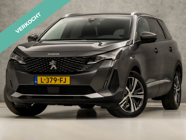 Peugeot 5008 - 1.2 PureTech Allure Sport 7 Persoons (APPLE CARPLAY, GROOT NAVI, 360 CAMERA, LEDER, ADAPTIVE CRUISE, SPORTSTOELEN, ELEK ACHTERKLEP, KEYLESS, GETINT GLAS, SFEERVERLICHTING, NIEUWSTAAT)