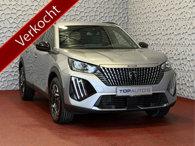 Peugeot 2008 - 1.2 HYBRID 145e ALLURE CARPLAY I-COCKPIT NAVI CAMERA ADAP.CRUISE ✅Top Auto's Wijchen , 30 Jaar Specialist in Peugeot : Alle Type's : Style / GT / GT-Line / Allure / Business / Active / Zowel PHEV / HEV / MHEV / Benzine ✅