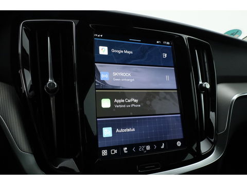 Volvo V60 2.0 T6 Plug-in hybrid AWD Plus Dark | Leer | Stoel + stuuverwarming | Camera |