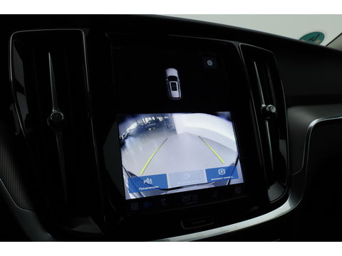 Volvo V60 2.0 T6 Plug-in hybrid AWD Plus Dark | Leer | Stoel + stuuverwarming | Camera |