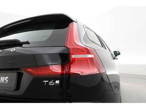 Volvo V60 2.0 T6 Plug-in hybrid AWD Plus Dark | Leer | Stoel + stuuverwarming | Camera |