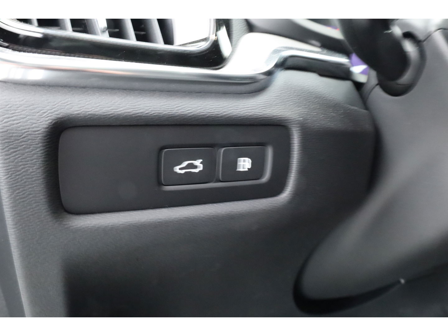 Volvo V60 2.0 T6 Plug-in hybrid AWD Plus Dark | Leer | Stoel + stuuverwarming | Camera |