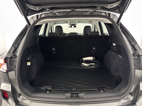 Ford Kuga 2.5 PHEV Vignale (Plug-In) (INCL-BTW) Aut. *HEAD-UP | LEATHER | DIGI-COCKPIT | FULL-LED | KEYLESS | DAB | CARPLAY | NAVI-FULLMAP | MEMORY-PACK | HEATED-COMFORTSEATS | PRIVACYGLASS | TOWBAR | 18''ALU*