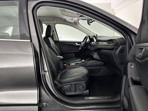 Ford Kuga 2.5 PHEV Vignale (Plug-In) (INCL-BTW) Aut. *HEAD-UP | LEATHER | DIGI-COCKPIT | FULL-LED | KEYLESS | DAB | CARPLAY | NAVI-FULLMAP | MEMORY-PACK | HEATED-COMFORTSEATS | PRIVACYGLASS | TOWBAR | 18''ALU*