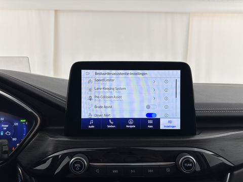 Ford Kuga 2.5 PHEV Vignale (Plug-In) (INCL-BTW) Aut. *HEAD-UP | LEATHER | DIGI-COCKPIT | FULL-LED | KEYLESS | DAB | CARPLAY | NAVI-FULLMAP | MEMORY-PACK | HEATED-COMFORTSEATS | PRIVACYGLASS | TOWBAR | 18''ALU*