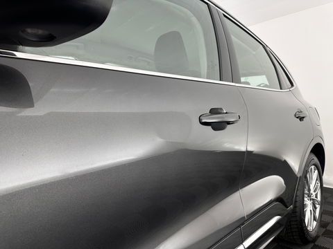 Ford Kuga 2.5 PHEV Vignale (Plug-In) (INCL-BTW) Aut. *HEAD-UP | LEATHER | DIGI-COCKPIT | FULL-LED | KEYLESS | DAB | CARPLAY | NAVI-FULLMAP | MEMORY-PACK | HEATED-COMFORTSEATS | PRIVACYGLASS | TOWBAR | 18''ALU*