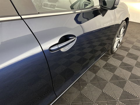 Mazda 3 2.2 SkyActiv-D 150 SkyLease *HEATED-COMFORTSEATS | NAVI-FULLMAP | DAB+ | PRIVACYGLASS | ECC | PDC | CRUISE | 18''ALU*